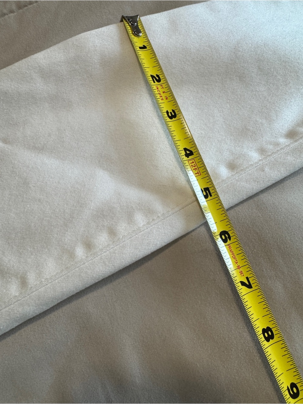 NWT INC Denim White Mid Rise Skinny Jeans Curvy 10/30 Distressed Knee - Picture 11 of 12